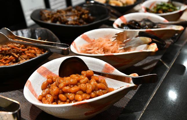 郷⼟料理と選べる楽しさ