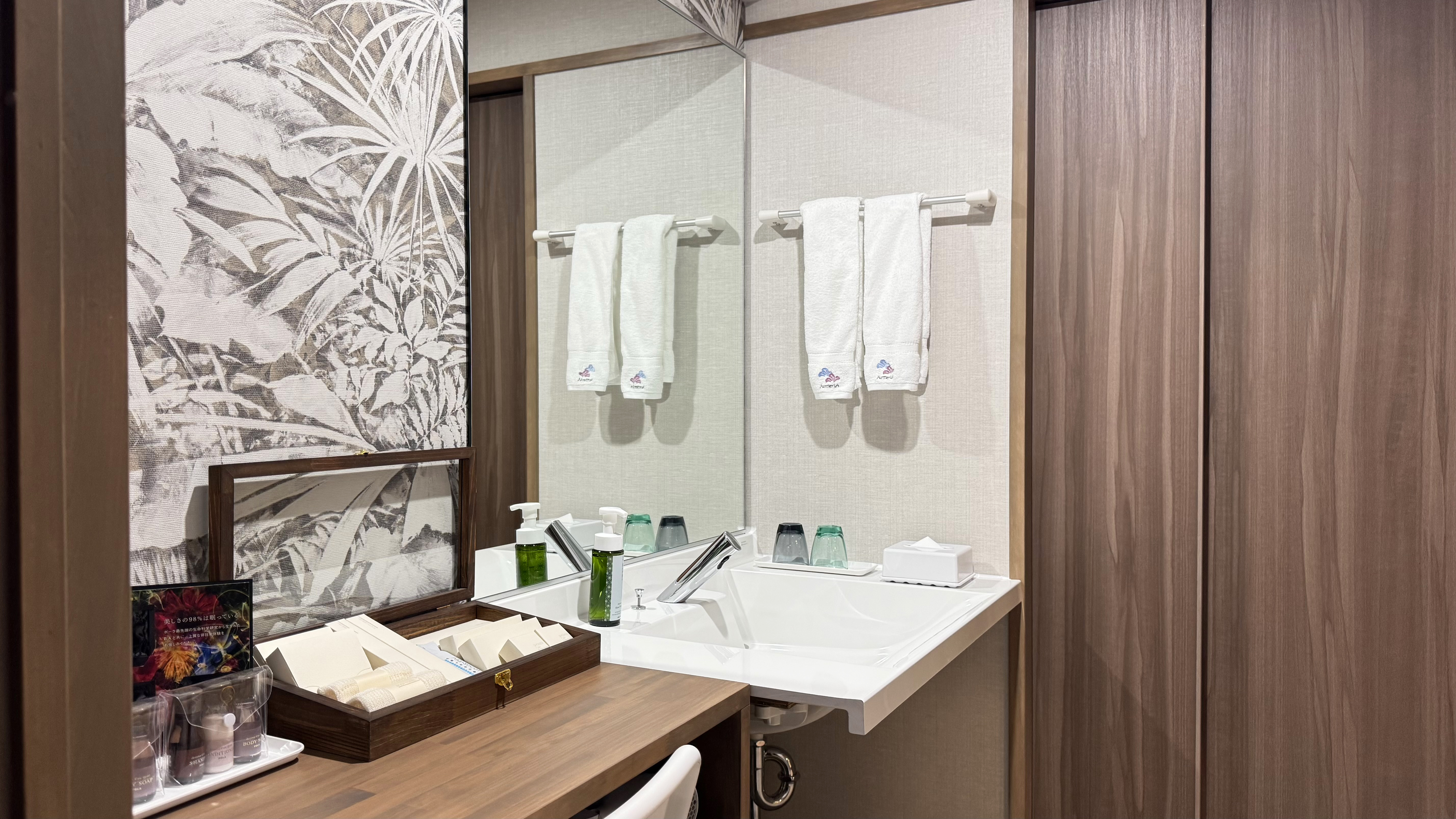 洗面台は車いすの高さにも合わせて設計